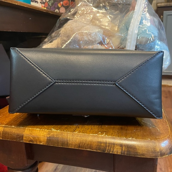 MICHAEL KORS Cece Medium Studded purse - Picture 7 of 9